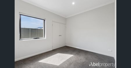 Spacious & Stylish 4-Bedroom Home in a Quiet Cul-de-Sac - Photo 5