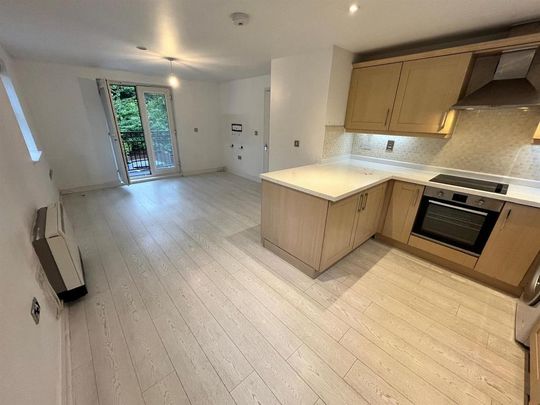 2 bedroom flat to rent - Photo 1