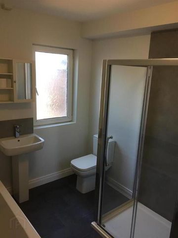 12 Crystal Street, Belfast, BT5 5BS - Photo 4