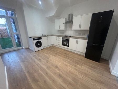 Cocker Street, Blackpool - Photo 4