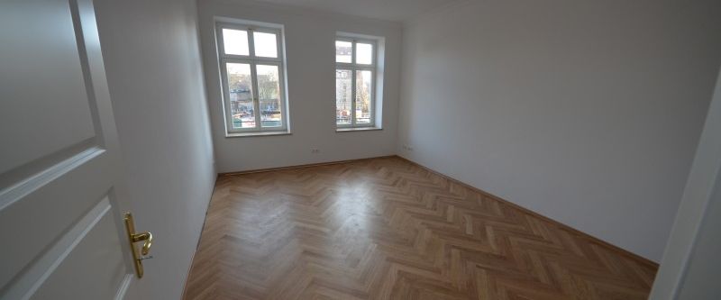 Hochwertig sanierte 2-Zimmer-Wohnung mit Terrasse! - Photo 1