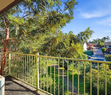 Renovated 2-Bedroom Apartment in Prime Location - Photo 6