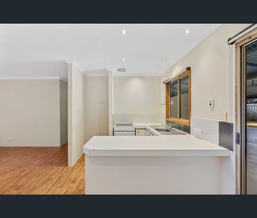 14 Scrubbird Court, Greenfields, WA 6210 - Photo 2