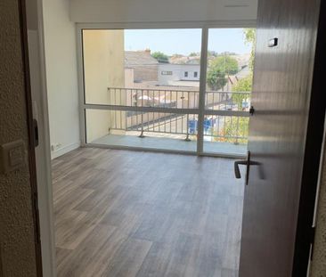 Location Appartement 1 pièce 24m² ANGERS 49100 - Photo 1