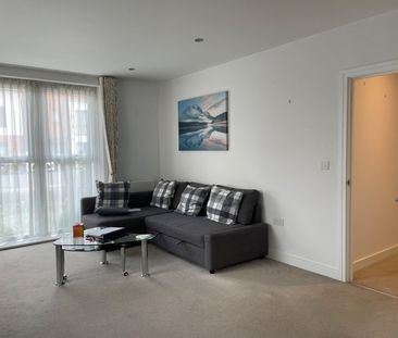 2 Bed Flat, Bedwyn Mews, RG2 - Photo 1