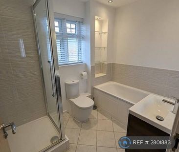 3 bedroom detached house to rent - Photo 3