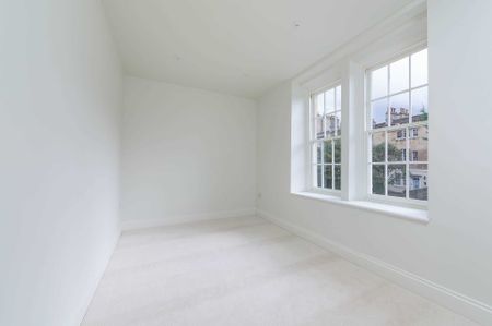 Piccadilly Place - Photo 4