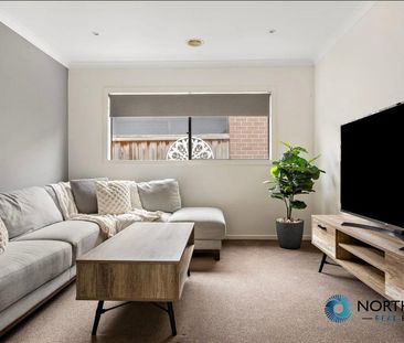 Make this beautiful house your new home! - Photo 1