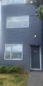 Fully Furnished Townhouse in the Heart of Kilbirnie - Photo 4