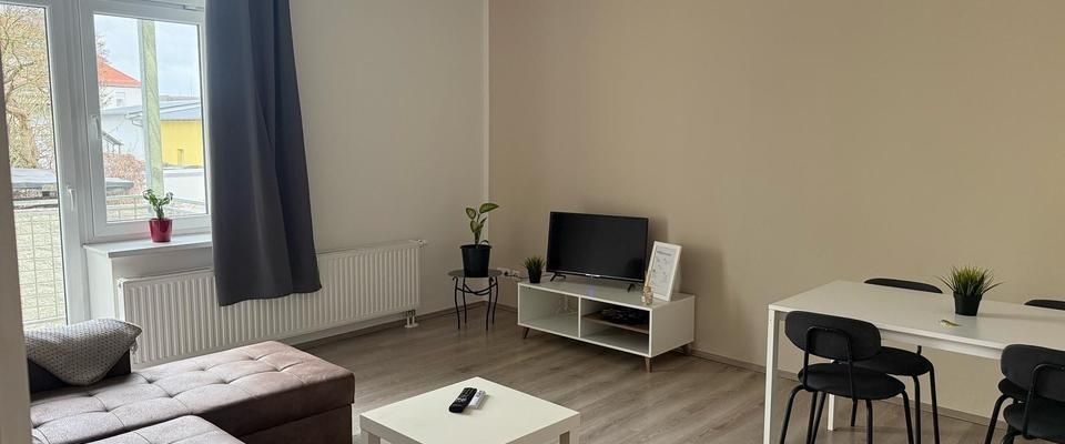 2 Raum Wohnung mit Balkon in 06112 Halle - Photo 1