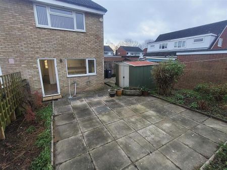 2 bedroom semi-detached house to rent - Photo 2