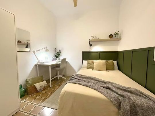 Carrer d'Aragó, Barcelona, Catalonia 08026 - Photo 1