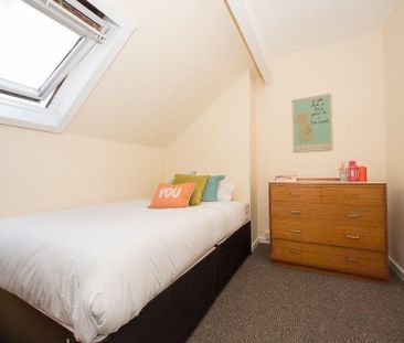 5 bedroom end of terrace house to rent - Photo 5