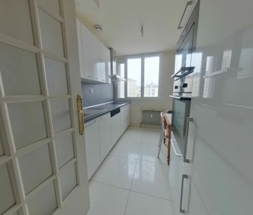 APPARTEMENT T4 - 76.70 m2 - REFAIT Villeurbanne (69100) Le bien en ... - Photo 4