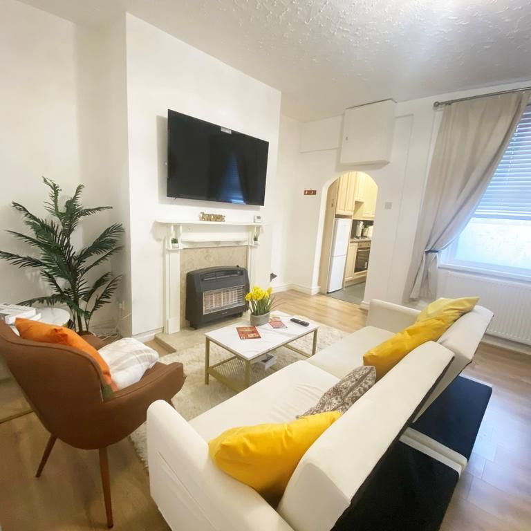 1 bedroom flat to rent - Photo 1