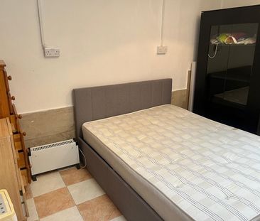 Studio Flat, High Street Harlesden, NW10 - Photo 4
