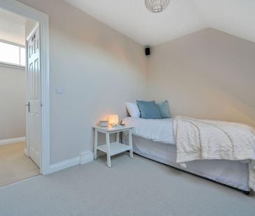 3 bedroom end of terrace house to rent - Photo 6