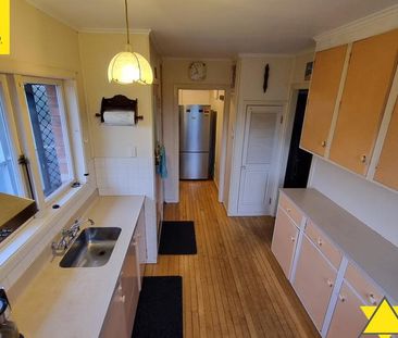 111 Flanshaw Road, Te Atatu South - Photo 5