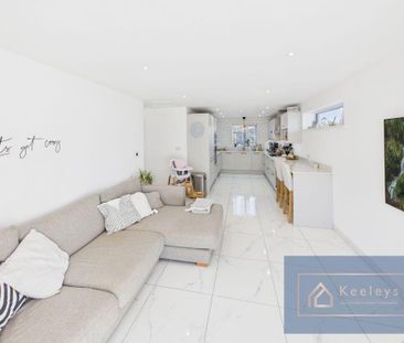 2 bedroom detached bungalow to rent - Photo 4