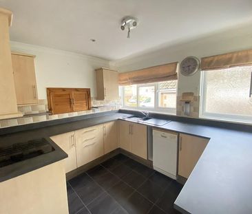 3 bedroom link detached house to rent - Photo 5