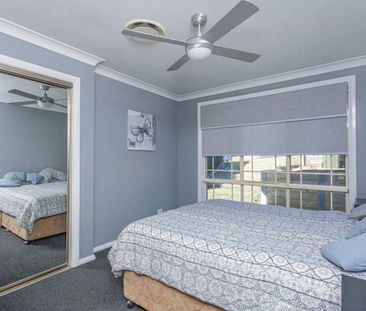 COMFORT AND SPACE IN RAYMOND TERRACE! - Photo 4