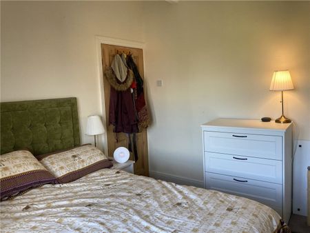 Available early May, this delightful three bedroomed semi-detached character cottage offers a fantastic semi-rural location, off road parking and a fully enclosed garden to the front of the property. - Photo 3