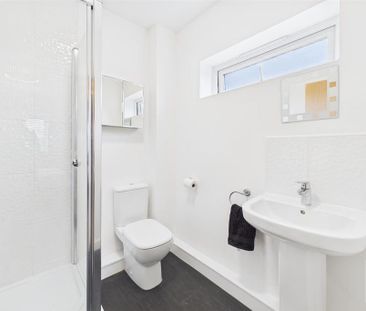 2 bedroom apartment to rent - Photo 6