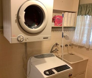 Large and Tranquil Living, Plenty of Space Throughout! - Photo 5