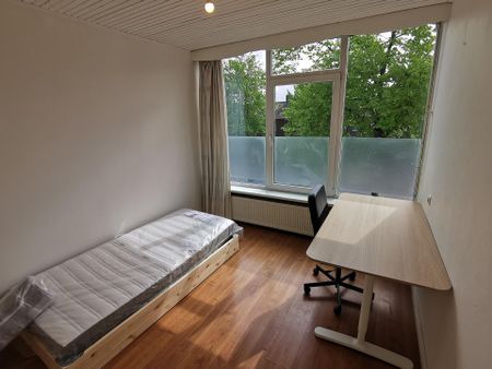 Te huur: Kamer St Petrus Canisiuslaan in Eindhoven - Photo 2