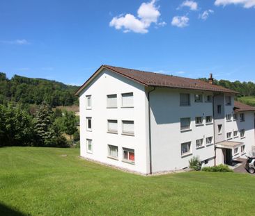 Helle und grosse 4.5-Zi-Wohnung mit Balkon - Photo 2