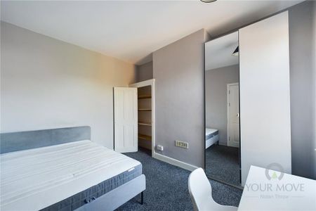 1 bedroom in a house share to rent - Photo 3