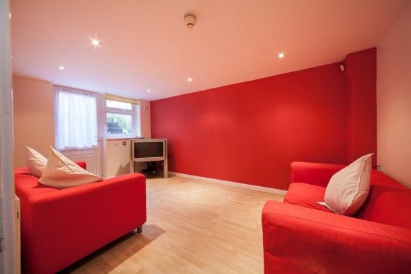 3 Bed - Winston Gardens, Headingley, Ls6 - Photo 1