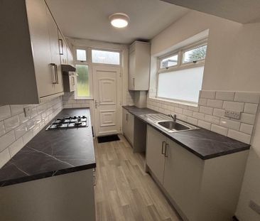 3 bedroom terraced house to rent - Photo 2