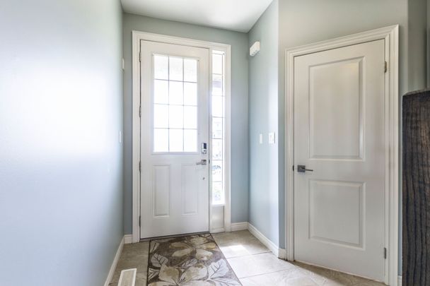 For Lease - 93 Sexton Crescent, Hamilton, Ontario - Photo 1