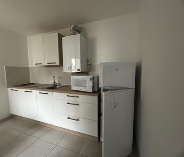 Location Appartement 1 pièce Meublé 34m² LE CREUSOT 71200 - Photo 2