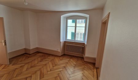 Charmant appartement de 5.5 pièces au cœur de la vieille ville de Delémont - Photo 3