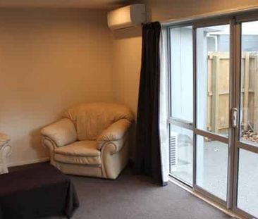 Stylish 3-Bedroom Townhouse for Rent – Your Dream Home Awaits! - Photo 1