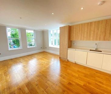 Castlebar Road, Ealing, W5 - Photo 1