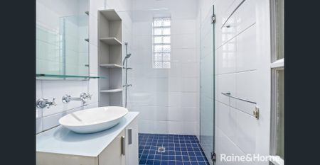 Beautiful Marrickville Bungalow - Photo 5