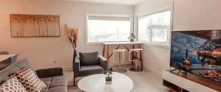 Newly renovated 3 Bedroom Main Floor in North Haven with city view | Calgary - Photo 1