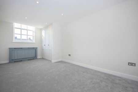 3 bedroom flat to rent - Photo 2