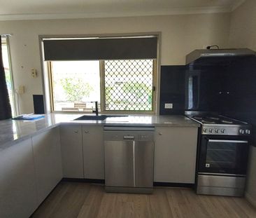 Comfortable Family Living - Photo 3