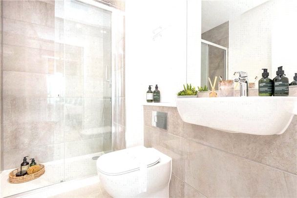 Startig from £2,500 per month - enquire now for available two bedroom apartments within Wallbrook Gardens. - Photo 1