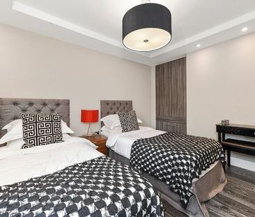 Boydell Court, St. Johns Wood Park, St John's Wood, London NW8 - Photo 6