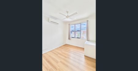 First Time on the Market | Modern Corner-Position Townhouse in the heart of Emerald Lakes - Photo 2