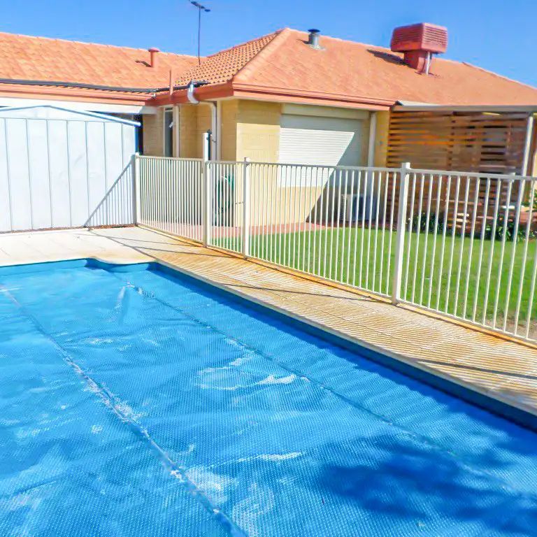 “Splash into this Spacious Family Home + Pool” - Photo 1
