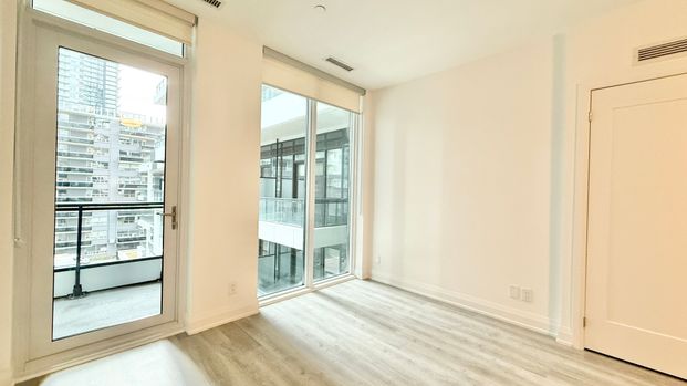 For Lease - 65 Broadway Avenue Unit# 421, Toronto, Ontario - Photo 1
