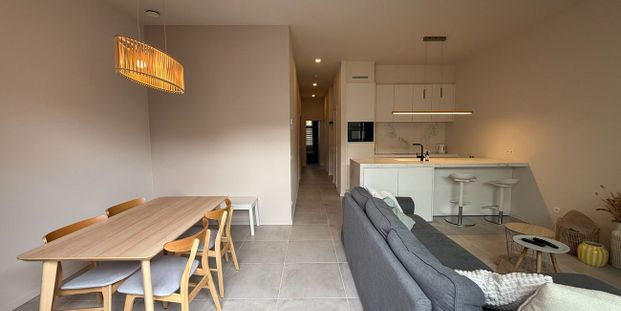 Appartement te huur in Knokke voor € 1.100 met 2 slaapkamers - Photo 1