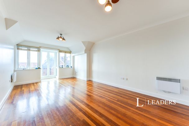 apartment to rent London Road, St. Albans, AL1 - Photo 1