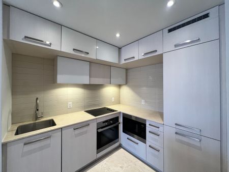 For Lease - 8 The Esplanade N/A Unit# 2607, Toronto, Ontario - Photo 2